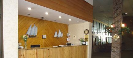 Grand Hotel & Conference Lobby