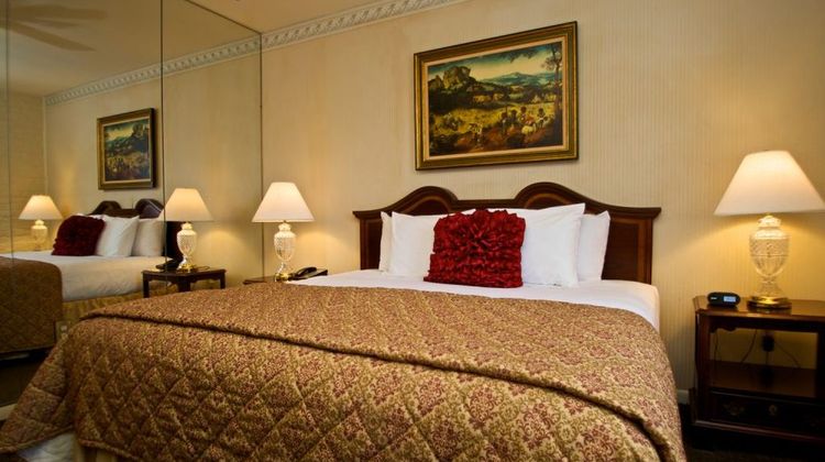 Le Richelieu in the French Quarter Room