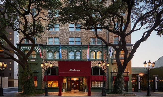 The Pontchartrain Hotel Exterior