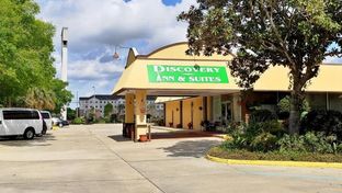 Discovery Inn & Suites Lafayette