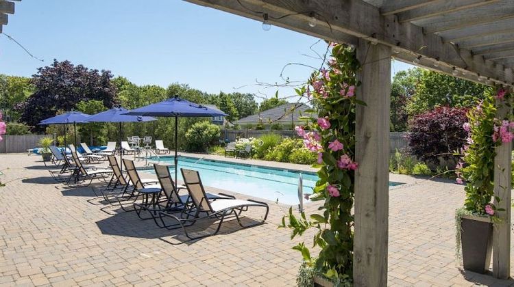 The Black Point Inn Pool