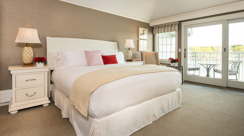 <b>Stage Neck Inn Room</b>