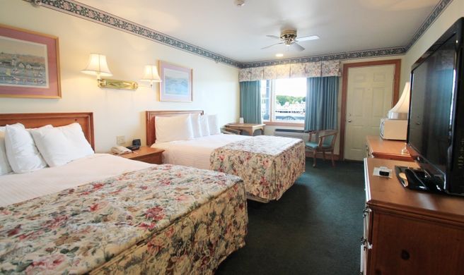 Tugboat Inn Room