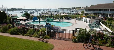 The Harborside Inn Pool