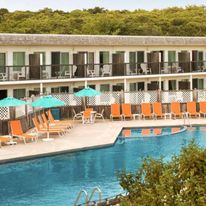 Harbor Hotel