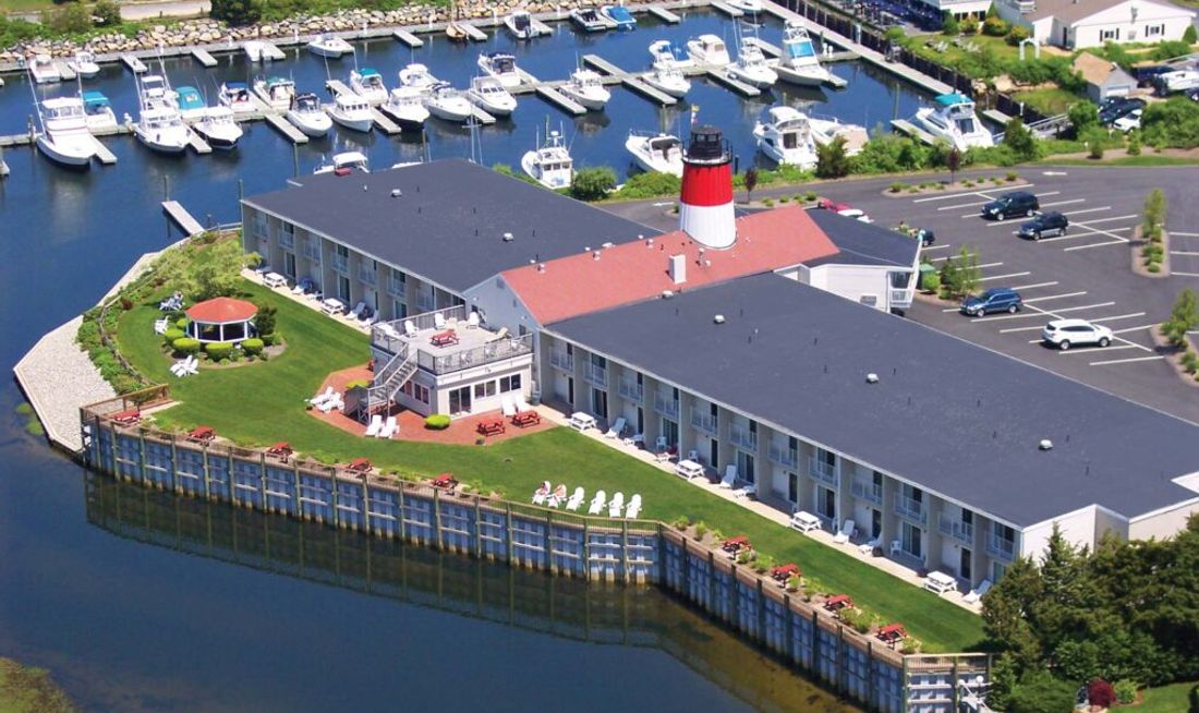 Riverview Resort Exterior