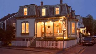 Centerboard Inn