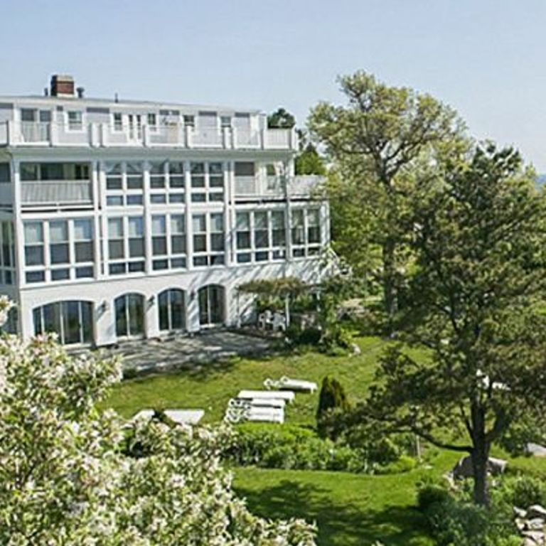 Yankee Clipper Inn