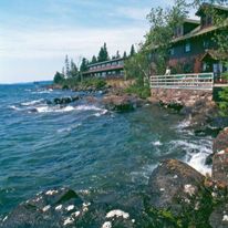 Rock Harbor Lodge