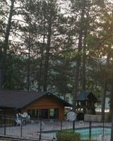 Eagle Bay Lodge