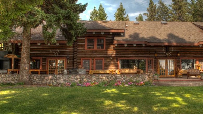 Averills Flathead Lake Lodge Exterior