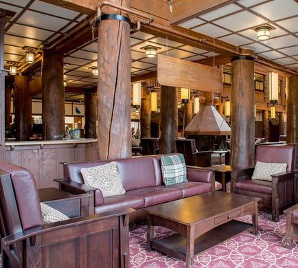 Many Glacier Hotel Lobby