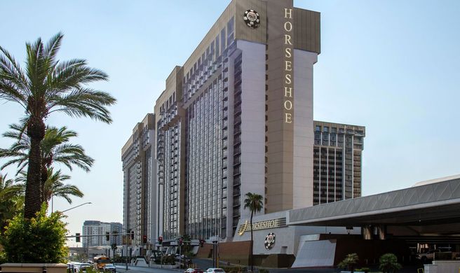 Horseshoe Las Vegas Exterior