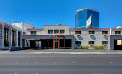 Siegel Suites Select Convention Center