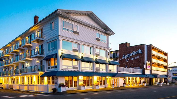 Ashworth by the Sea Exterior