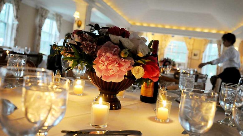 <b>Franconia Inn Restaurant</b>
