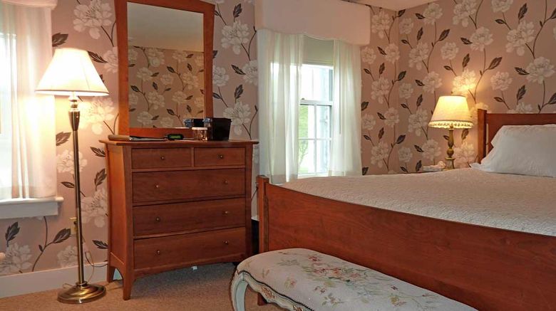 <b>Franconia Inn Room</b>