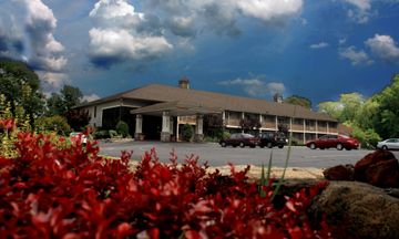 Hampton Falls Inn