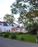 Dowds' Country Inn