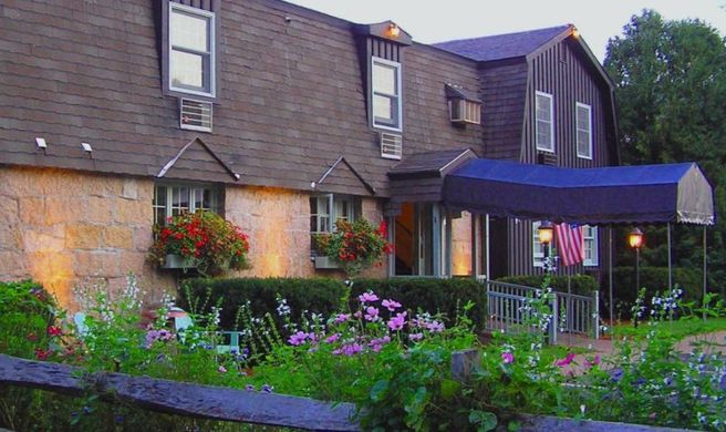 Old Field House Country Lodge Exterior