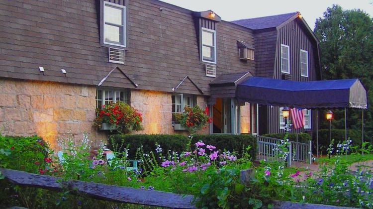 Old Field House Country Lodge Exterior