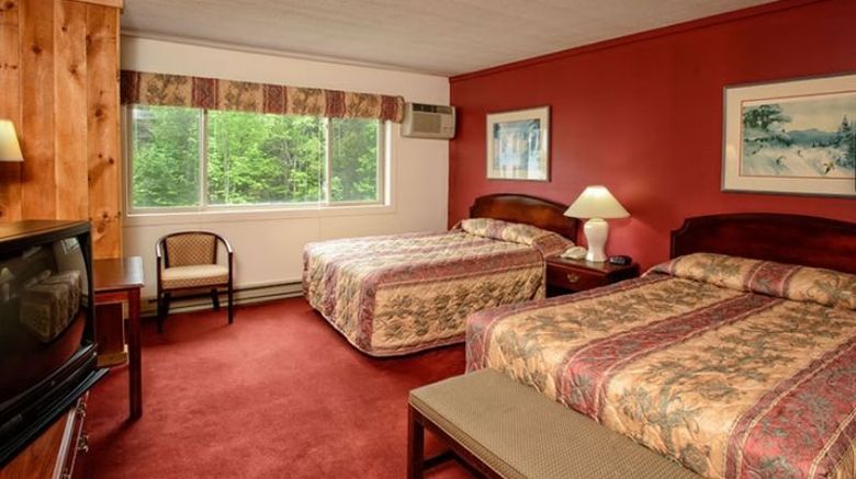 <b>Snowy Owl Inn Room</b>