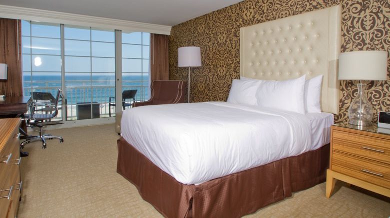 <b>Ocean Club Hotel Suite</b>