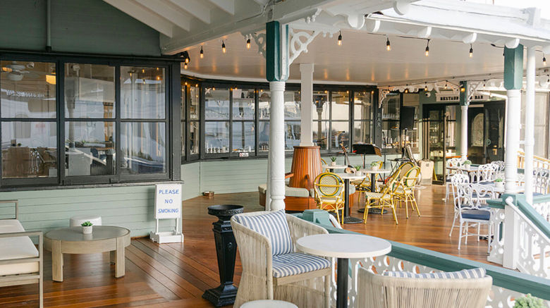 <b>The Inn of Cape May Bar/Lounge</b> <b>The Inn of Cape May Bar/Lounge</b>