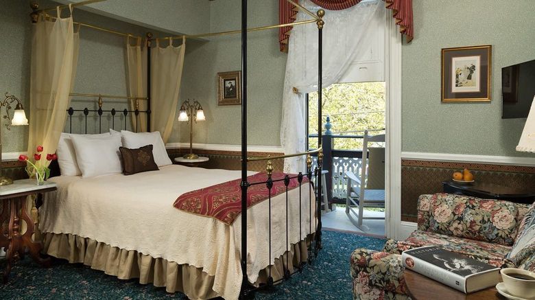 <b>The Queen Victoria Bed & Breakfast Inn Room</b>