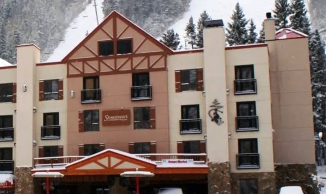 Snakedance Condominiums Exterior