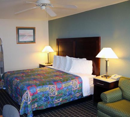Great Western Inn & Suites Room