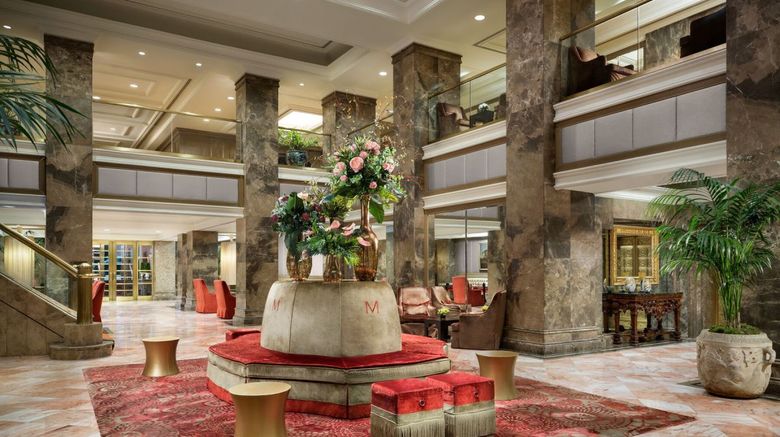 <b>The Michelangelo New York Lobby</b> <b>The Michelangelo New York Lobby</b>