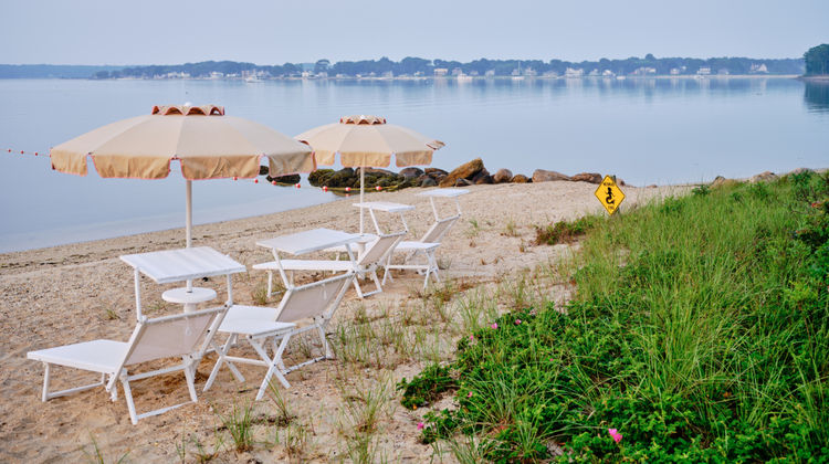 Silver Sands Motel & Beach Bungalows Beach