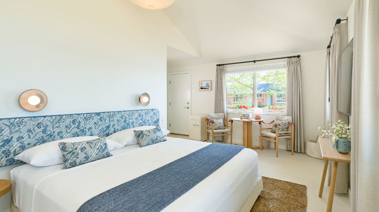 <b>Silver Sands Motel & Beach Bungalows Room</b> <b>Silver Sands Motel & Beach Bungalows Room</b>