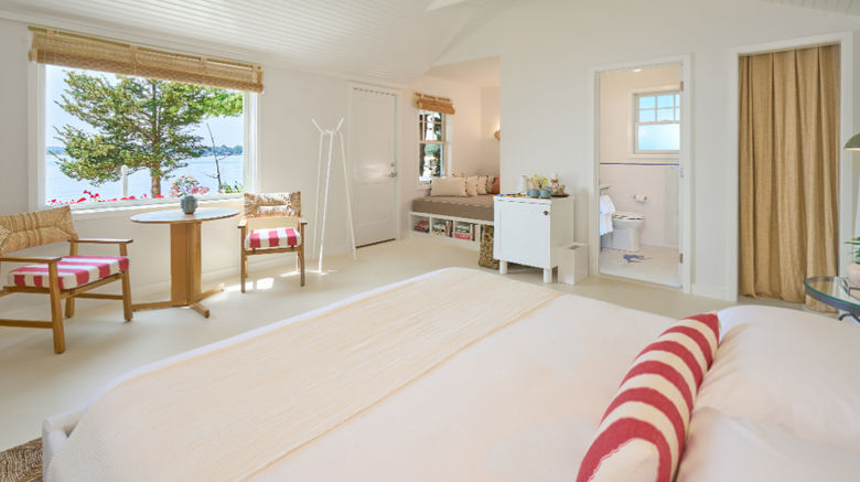 <b>Silver Sands Motel & Beach Bungalows Room</b> <b>Silver Sands Motel & Beach Bungalows Room</b>