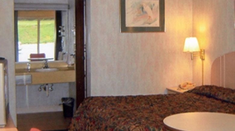 <b>Baymont by Wyndham Morganton Room</b>