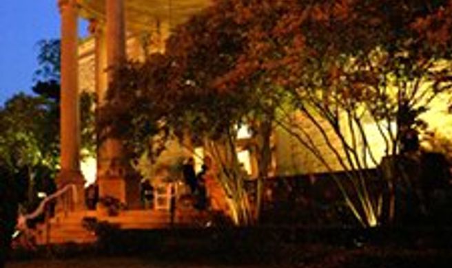 Graystone Inn Exterior