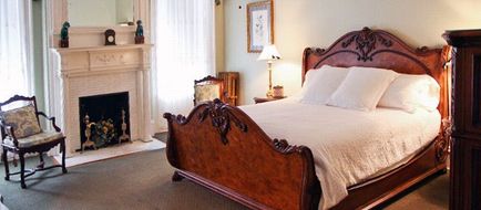 Graystone Inn Room