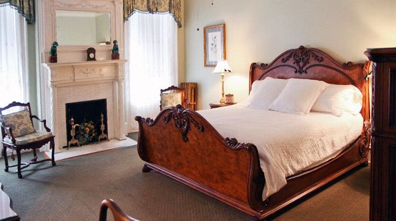<b>Graystone Inn Room</b>
