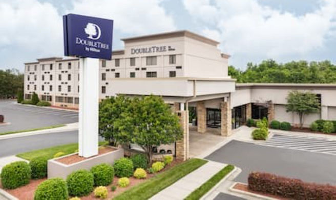 DoubleTree by Hilton Greensboro Airport Exterior