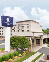DoubleTree by Hilton Greensboro Airport