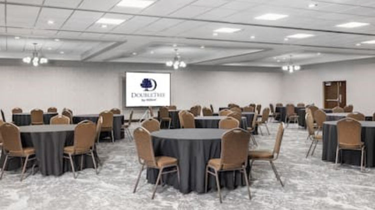 DoubleTree by Hilton Greensboro Airport Meeting