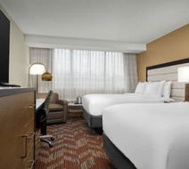 DoubleTree by Hilton Greensboro Airport Room