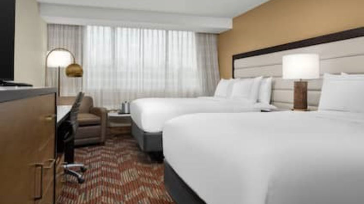DoubleTree by Hilton Greensboro Airport Room