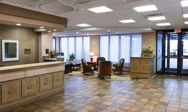 Bismarck Hotel & Conference Center Lobby