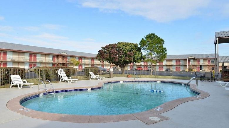<b>Guest Inn Ardmore Pool</b>