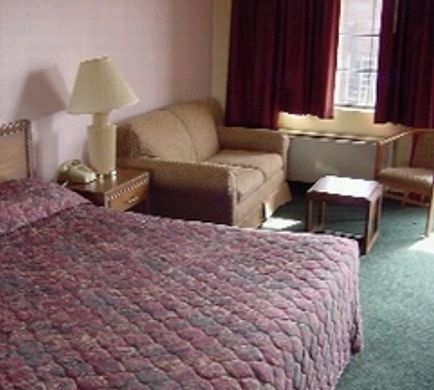 Motel 6 Ada Room