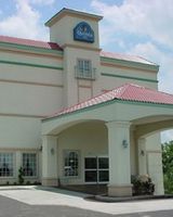La Quinta Inn & Suites Tulsa Central