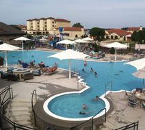 Shangri-La Resort Pool