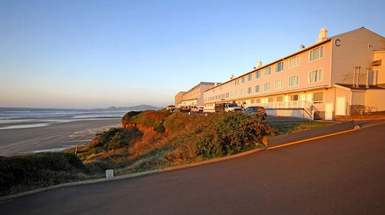 Seagrass Oceanfront Inn Exterior